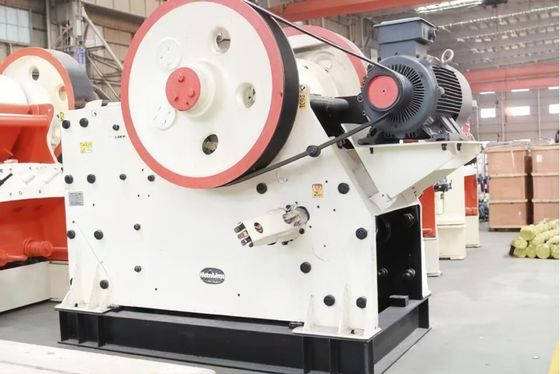 Mobile Jaw Crusher Construction Waste Treatment Equipment Concrete Stone Crusher