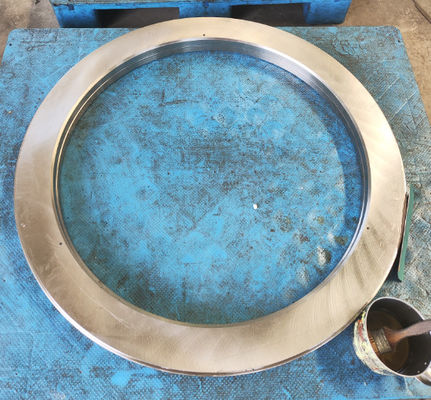 Um automóvel aberto da fileira empurrou o rolamento de rolo cilíndrico combinado