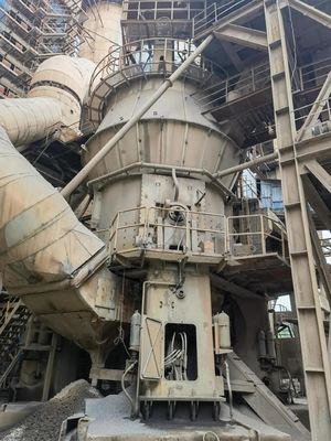 Moinho em espiral vertical para trituração e moagem de minérios metálicos e não metálicos