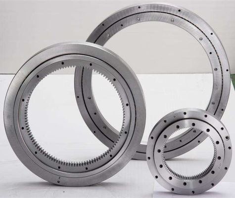 Rolo cilíndrico cruzado única fileira 62HRC que gerencie Ring Bearing